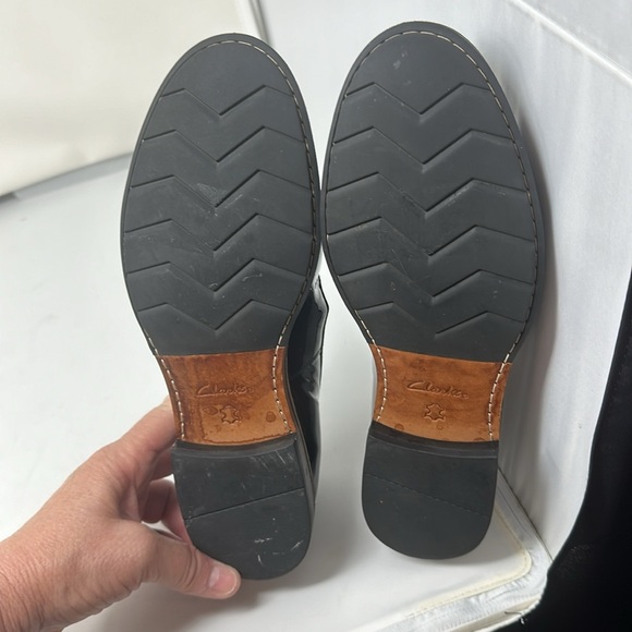 Clarks Formal Loafers Size 10M - Picture 6 of 8
